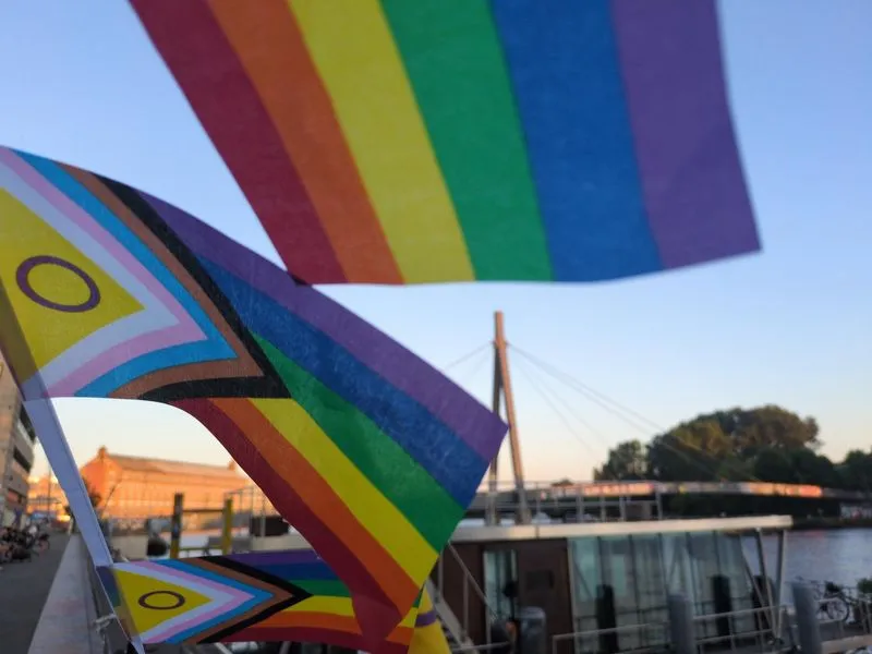 Illustration für Rede von Haus B zur Prideflaggenhissung Treptow-Köpenick